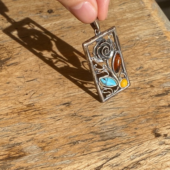 925 Sterling Silver Floral Inlay Pendant | Turquoise & Amber Tone Stone Pendant - Picture 6 of 6